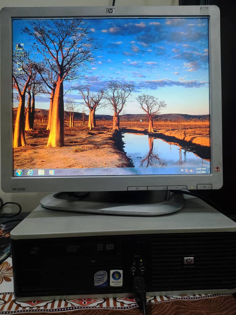 HP Core 2 Duo Desktop with 17LCD Monitor Full Set in Working Condition 1