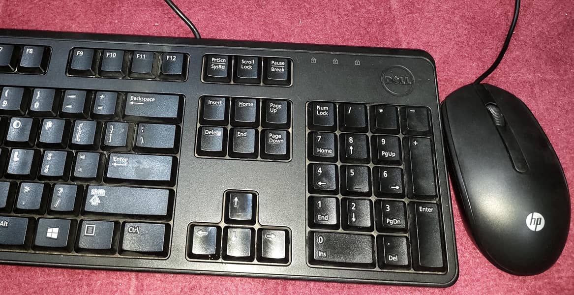 HP Core 2 Duo Desktop with 17LCD Monitor Full Set in Working Condition 3