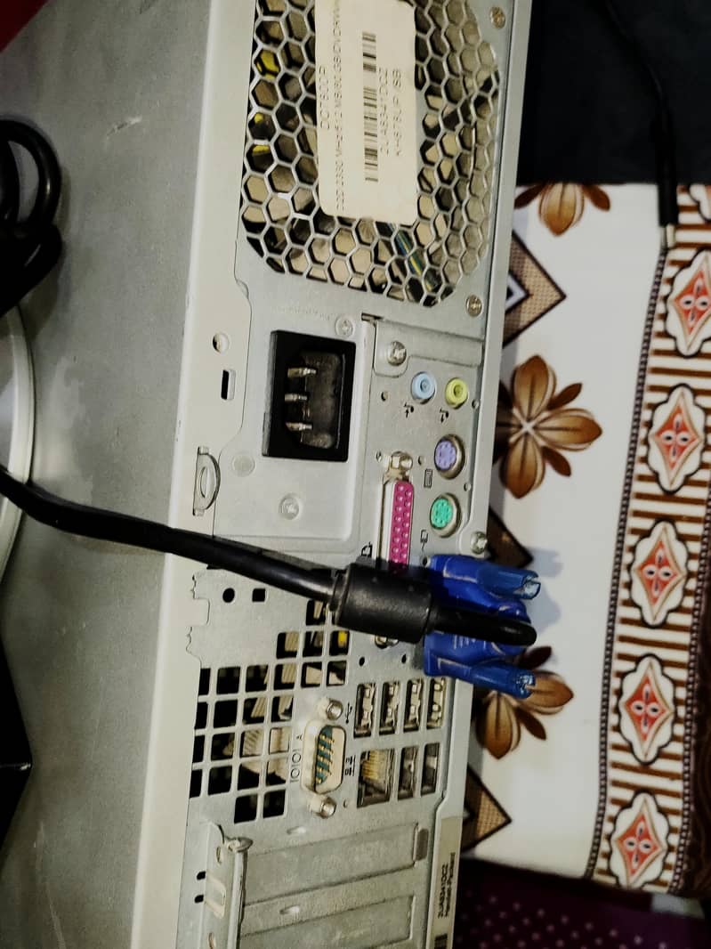 HP Core 2 Duo Desktop with 17LCD Monitor Full Set in Working Condition 5