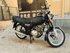 Suzuki 150SE 2022 model like brand new
