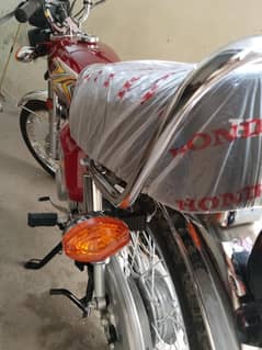 25 model Honda  almost zero meter