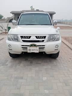 Mitsubishi Pajero 2003 Model