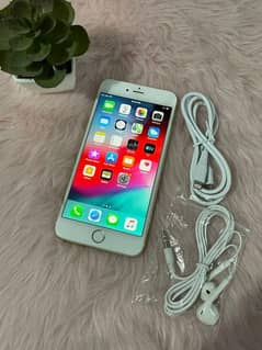 iphone 6S plus 128gp my Whatsapp number 03411594804