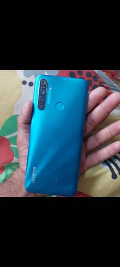 realme