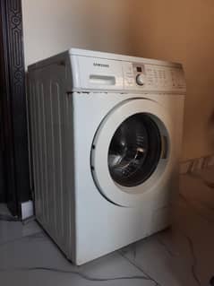 Samsung automatic washing machine for sale in a good working condition