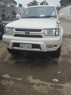 Toyota surf 2700cc petrol  parl white colour