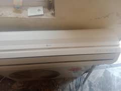 LG non inverter AC 0306 63 34 977