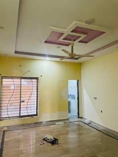 10 Marla 2nd Floor With Gas Rent Out