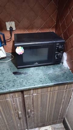 Microwave oven in 10/10 condition