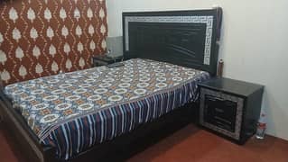 4 month used King size bed for Sale