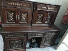 Used dessing table one sitetable and one little damage