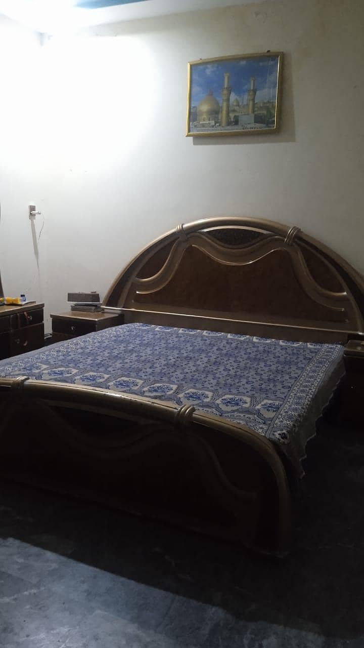 Double Bed Set, Side Tables and Dressing Table 4