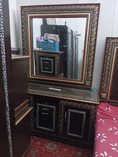 dressing table and side tables