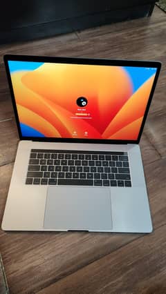 2017 MacBook Pro 16/500GB