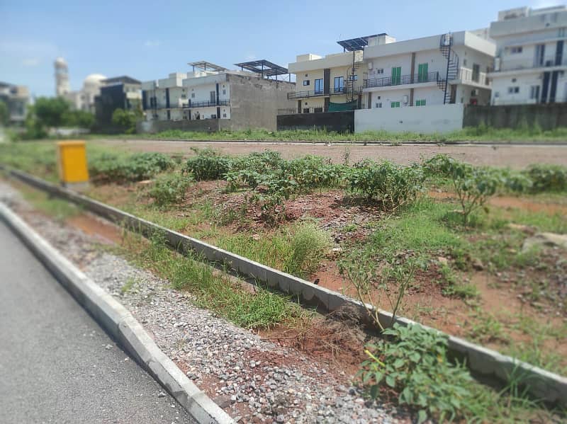 Bahria Enclave Sector C3 Open Form No Transfer Fee Plot for Sale Top Location 2