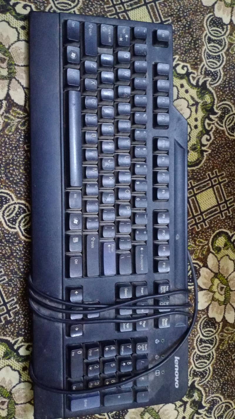 core i5 3rd generation Pc with 8gb ram condition 8/10 with LCD and key 4