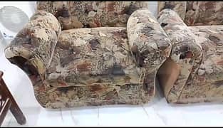 urgent sale sofa set Five seater