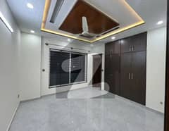 10 MARLA 35x70 BRAND NEW LUXURY GROUND POTION FOR RENT PRIME LOCATION G13 ISB