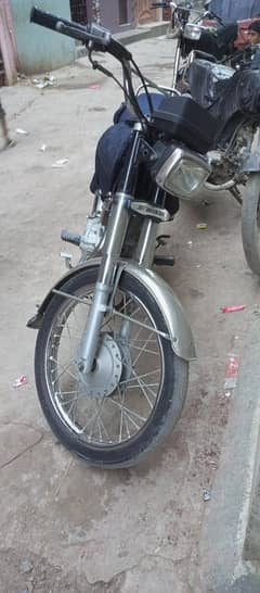 Honda 125 bhawalpor num lo or chalao bas Baki nichay read description