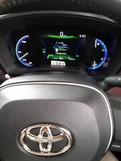 Toyota cross hev x