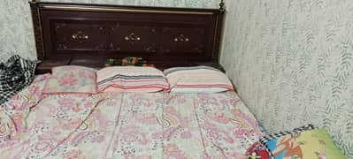 Double Bed without mattress Dressing Table in good condition