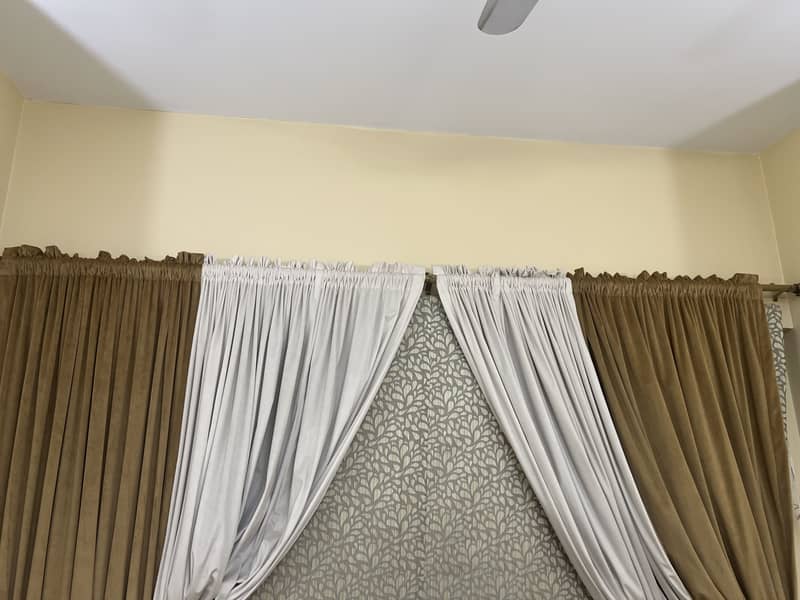 7 seater sofa with tables and curtains 5