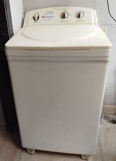 Washing machine DAWLANCE and Oven STATE GAS for sale