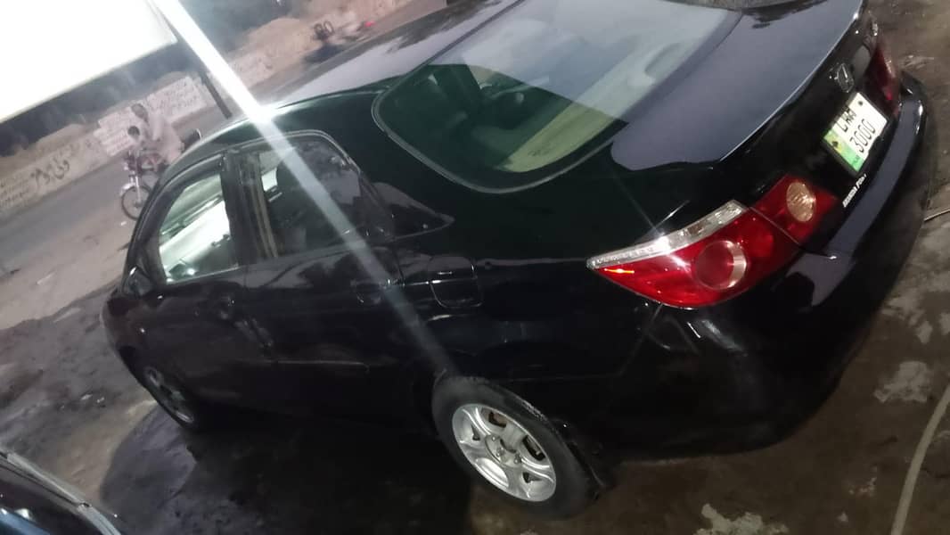 handa city model 2006 own my name good condition  call 03314876492 1