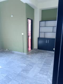 600sqft