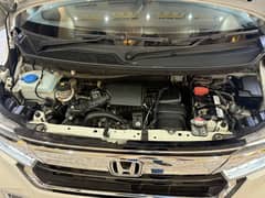 Honda n box g turbo full option