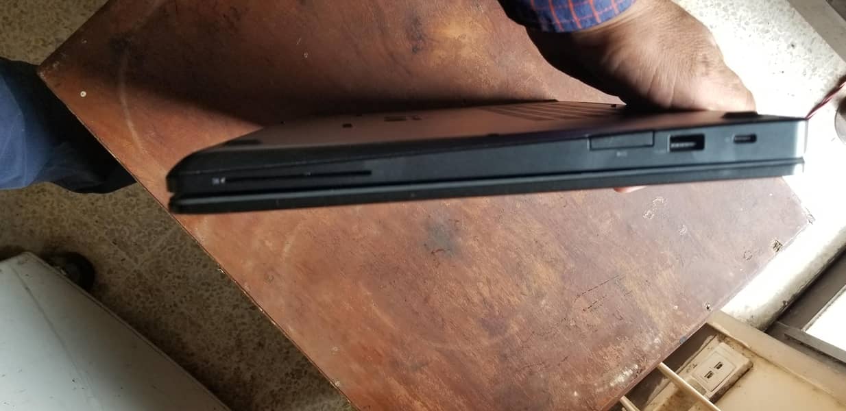 Dell Latitude 5580 Core i5 7th Gen  24 GB DDR4 256 GB SSD Display 15.6 4