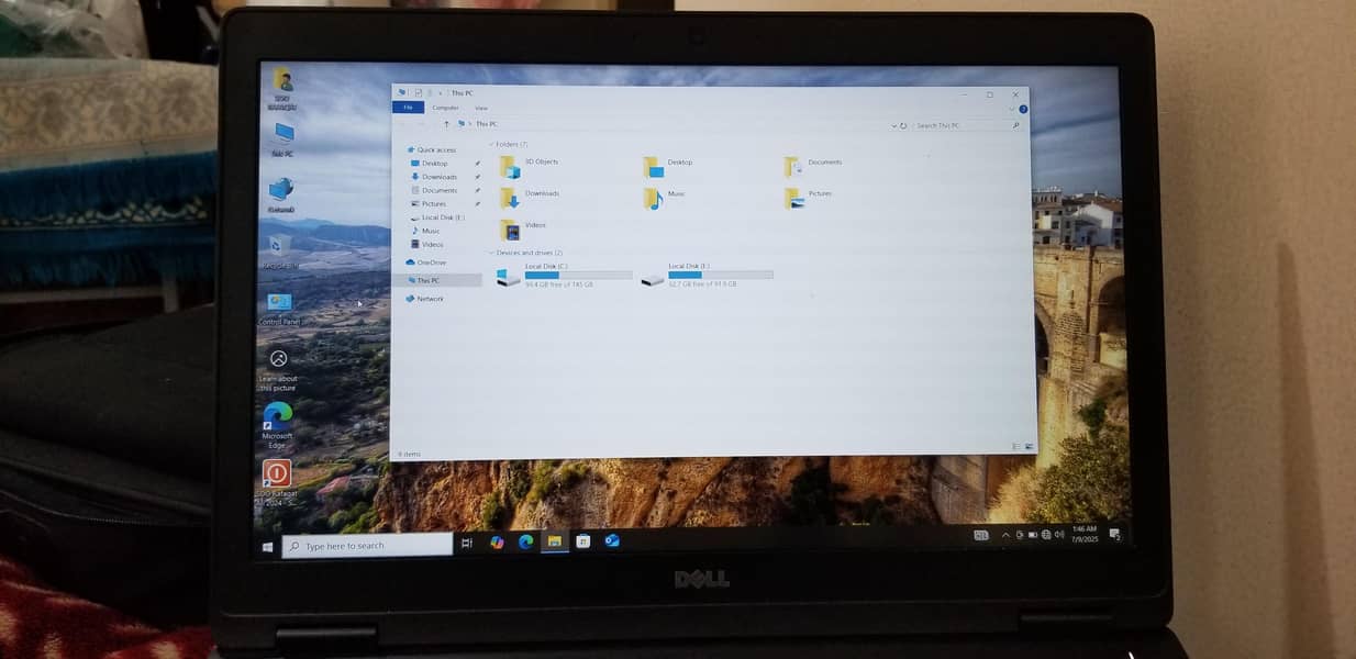 Dell Latitude 5580 Core i5 7th Gen  24 GB DDR4 256 GB SSD Display 15.6 10