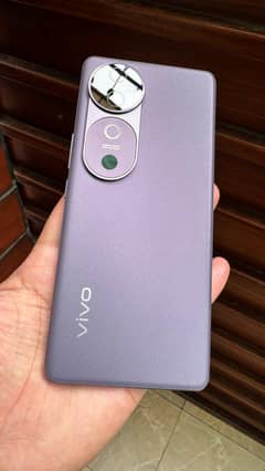 Vivo V40 5g with complete box