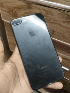 iphone 7+PTA approved  Battery health 72 /128 gp all ok mobile