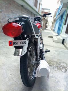 Honda 125 2020 model golden number
