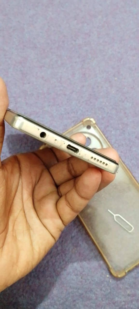 tecno camon 30 with box exchange possible 2