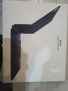 Apple magic keyboard for ipad M4 13inch
