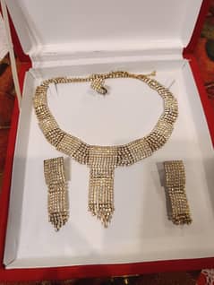 1 Necklace + Ring + ear wear from Hong Kong, High Quality, Negotiable.