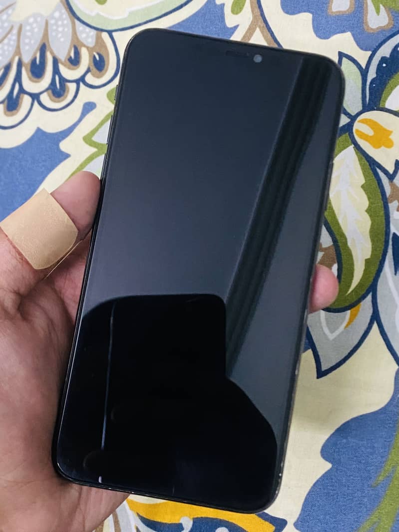 IPHONE 11 PRO MAX (scom sim working) 5