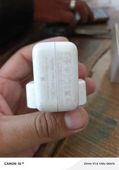 i phone 11 pro Max Original Charger 12watt 100℅ original