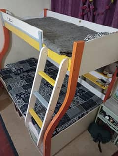 Bunk bed with matress