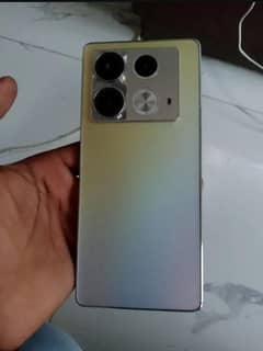 Infinix note 40 with complete box fast charger 45w with wiless charger
