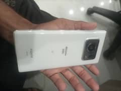 AQUOS R6