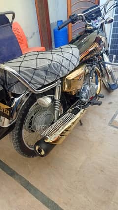 Honda CG 125 Black colour gold edition self  start
