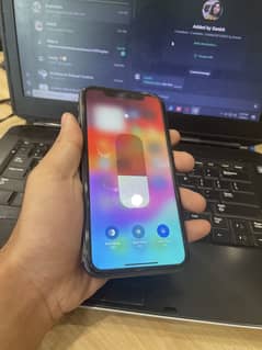 Iphone 11 64gb all ok 0315,3657. . 213 contact me