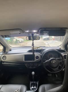 Toyota Vitz 2011