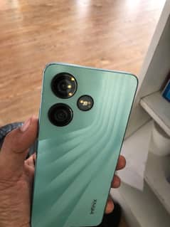 infinix hot 30 .  .   8/128 with box