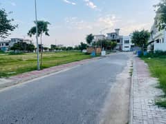 Corner 10 Marla Plot for Sale