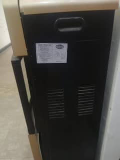 carry water dispenser all ok just service required