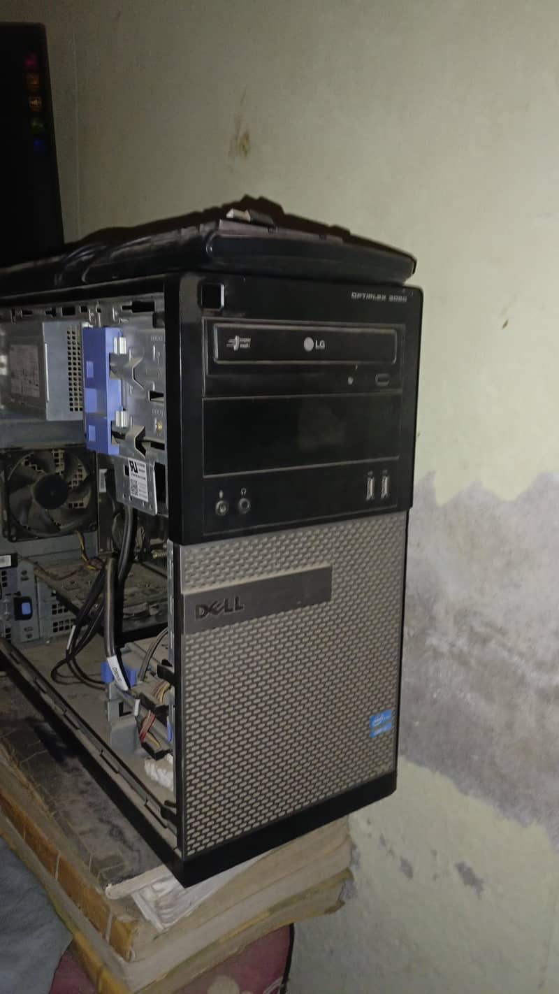 Dell Optiplex 3020 Core i3 4th Generation with 4gb DDR 5 Card 1
